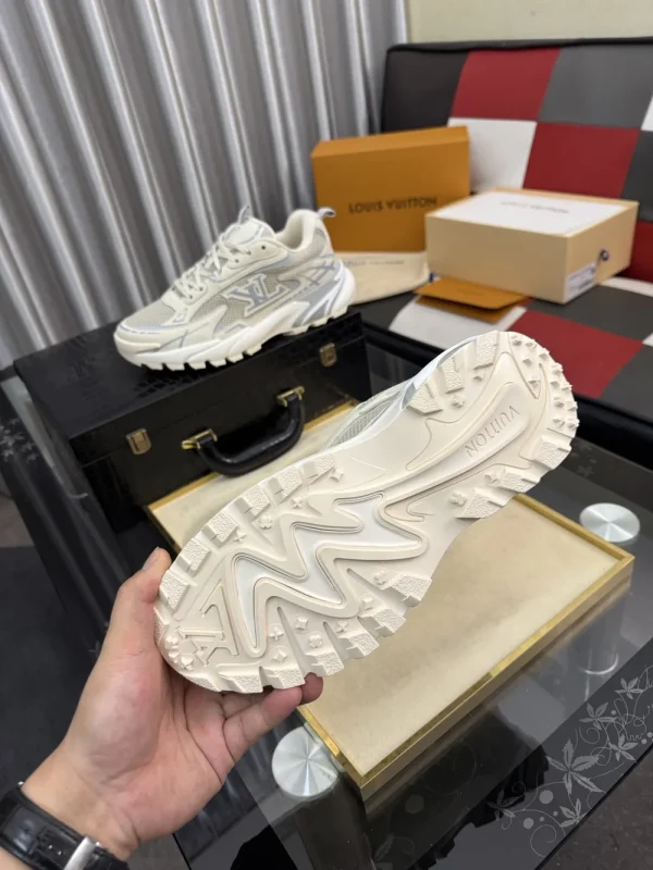 Louis Vuitton LV Tatic Runner Men's Silk Cowhide Sneaker