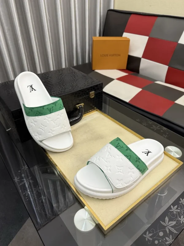 Louis Vuitton Men's Cowhide Rubber Slides - Iconic Sole