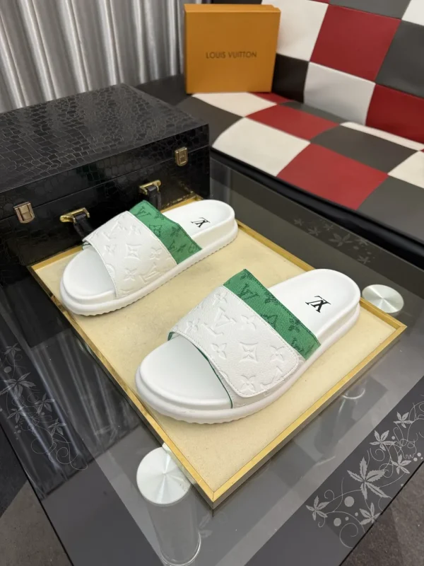 Louis Vuitton Men's Cowhide Rubber Slides - Iconic Sole