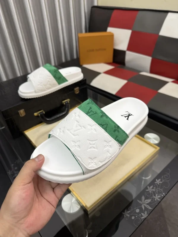 Louis Vuitton Men's Cowhide Rubber Slides - Iconic Sole