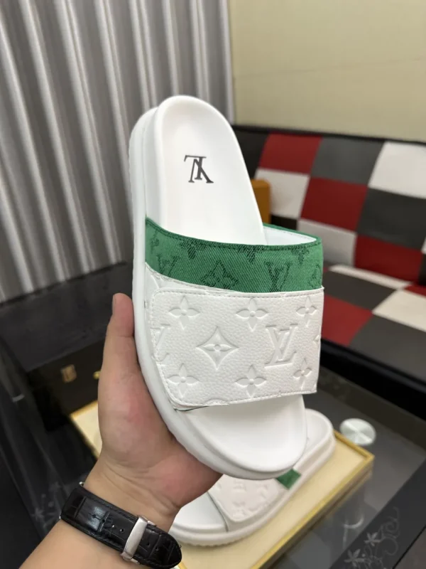 Louis Vuitton Men's Cowhide Rubber Slides - Iconic Sole