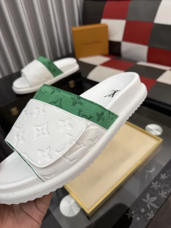Louis Vuitton Men's Cowhide Rubber Slides - Iconic Sole