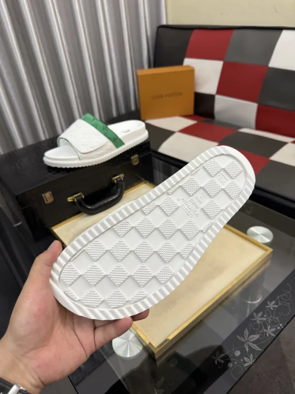 Louis Vuitton Men's Cowhide Rubber Slides - Iconic Sole