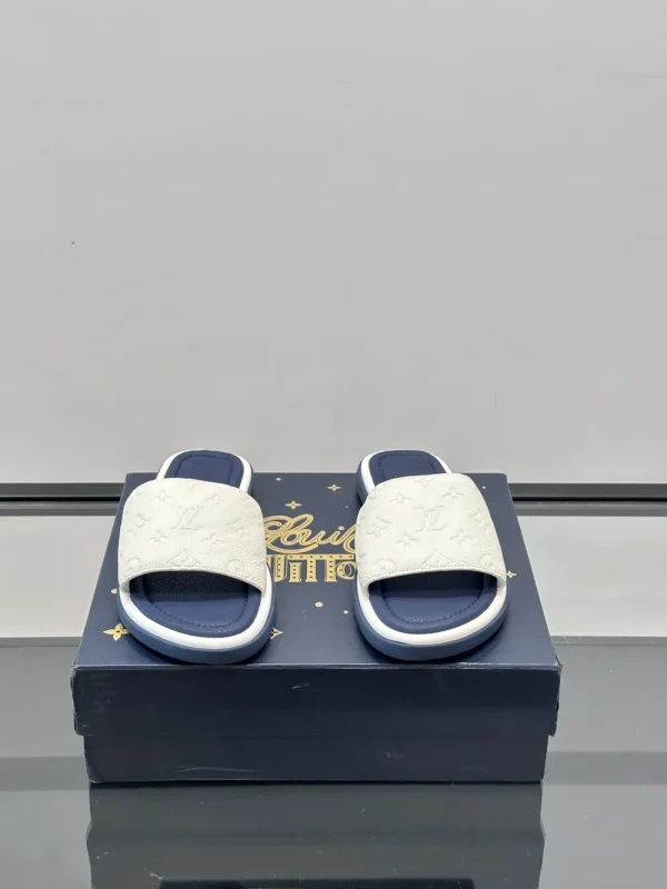 Louis Vuitton Men's White Leather Slide