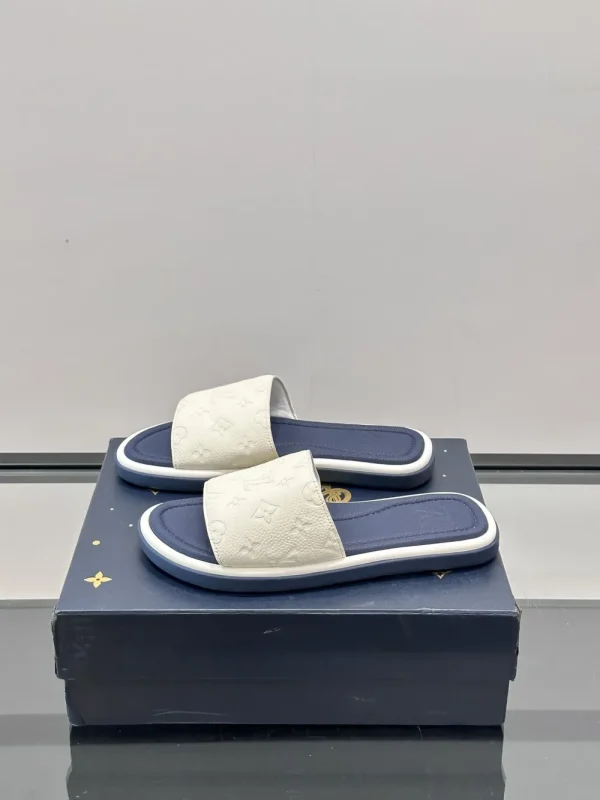 Louis Vuitton Men's White Leather Slide