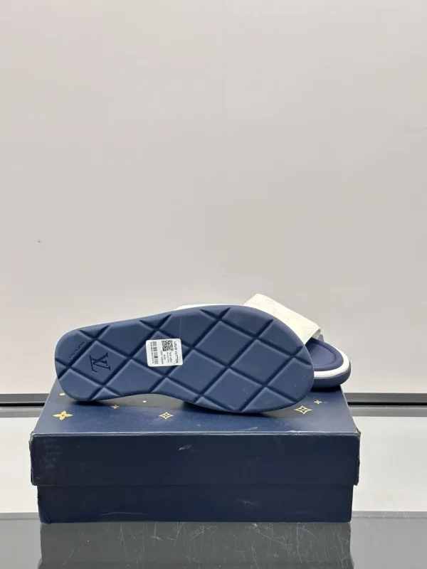 Louis Vuitton Men's White Leather Slide