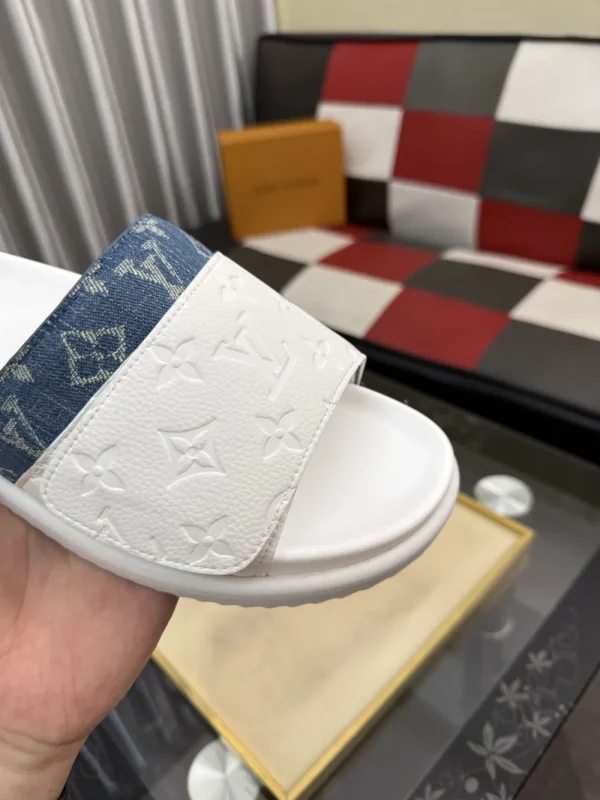 Louis Vuitton Miami Mule Men's White Cowhide Slide