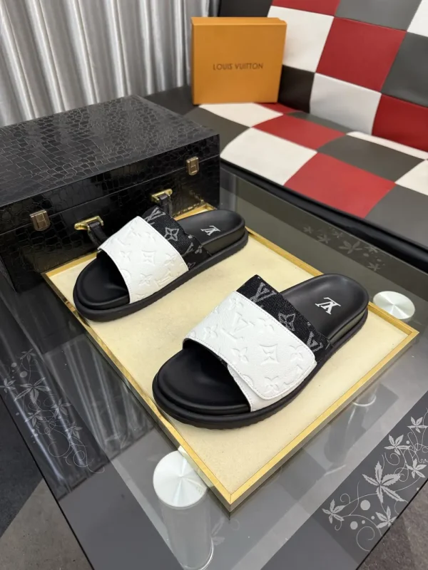 Louis Vuitton Miami Mules - High-End Cowhide Slide