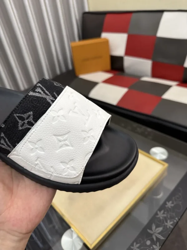 Louis Vuitton Miami Mules - High-End Cowhide Slide