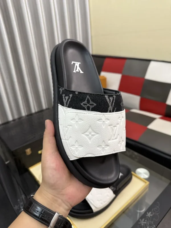 Louis Vuitton Miami Mules - High-End Cowhide Slide