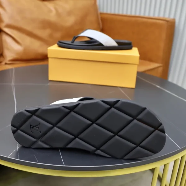 Louis Vuitton Mirabeau Thong Men's Sandal