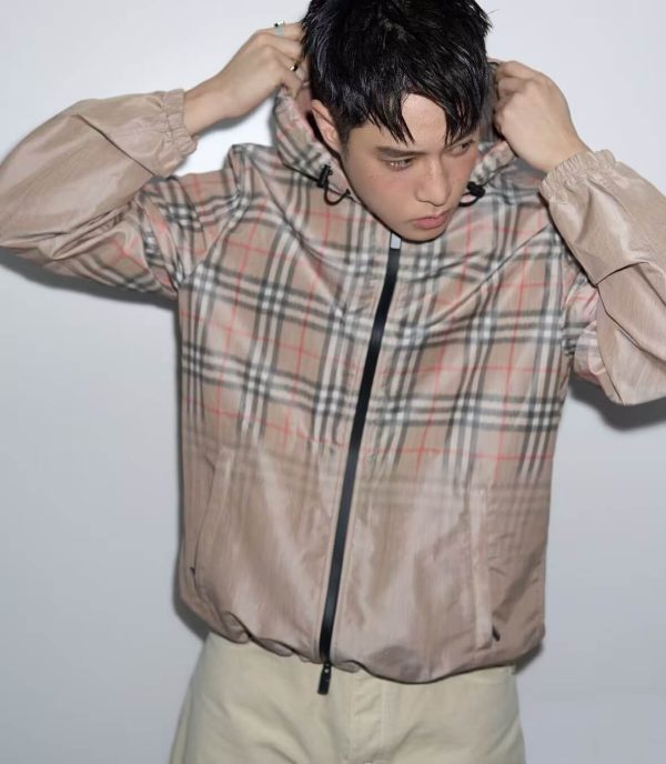 Burberry Gradient Check Newport Hooded Jacket- Sand beige