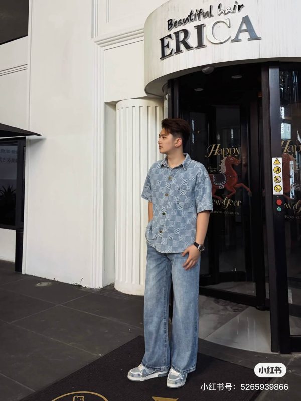 Louis Vuitton Damier 3D Light Denim Short-Sleeved Shirt- Indigo (1) Louis Vuitton Damier 3D Light Denim Short-Sleeved Shirt- Indigo