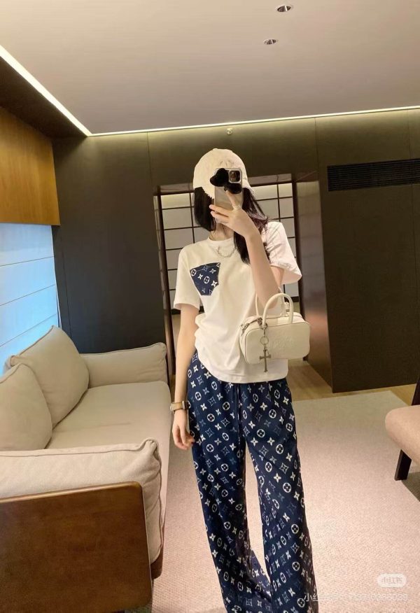 Louis Vuitton Signature Pocket T-Shirt- White