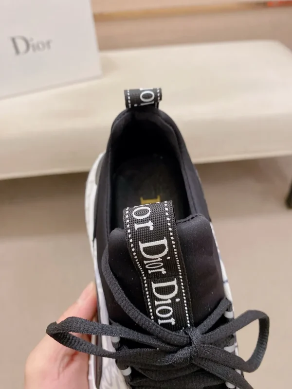 Dior B25 Runner Men's Black Suede Sneaker
