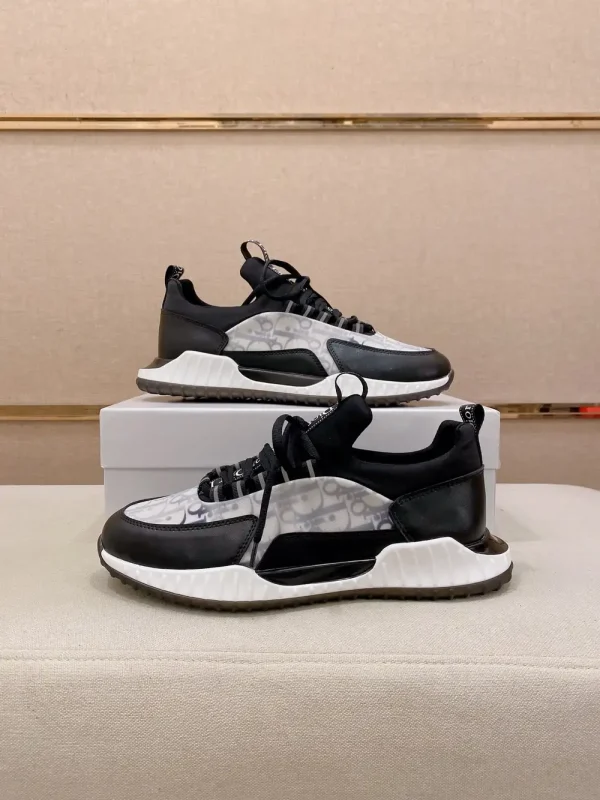 Dior B25 Runner Men's Black Suede Sneaker