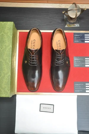 Gucci Men's Black Leather Derby with Cowhide Lining