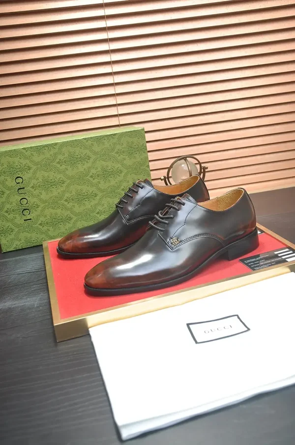 Gucci Men's Black Leather Derby with Cowhide Lining