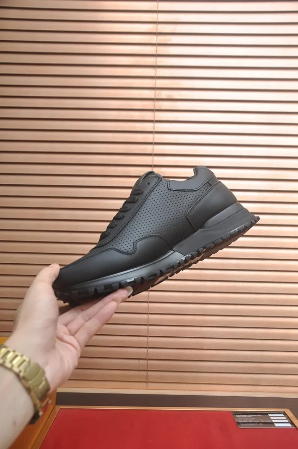 Louis Vuitton Beverly Hills Men's Black Leather Sneaker
