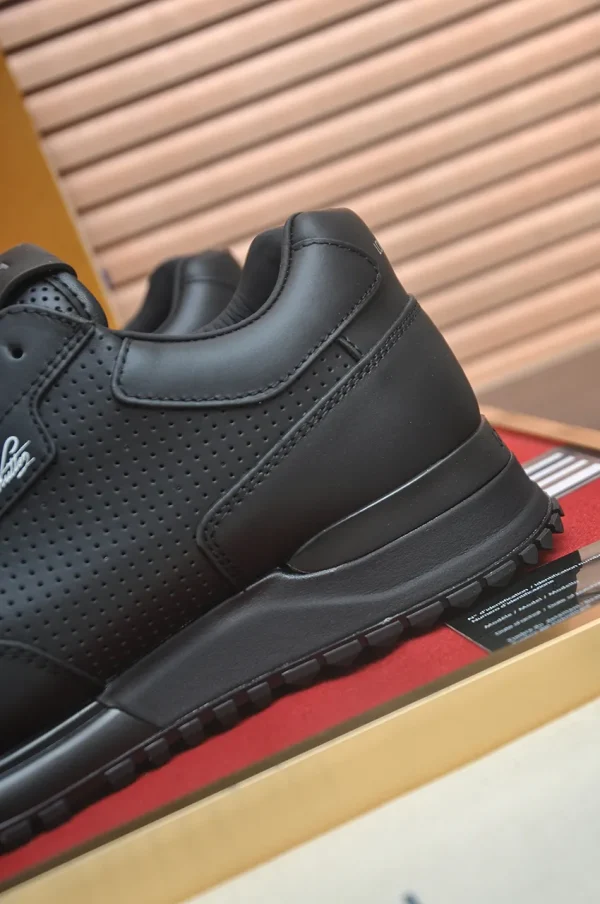 Louis Vuitton Beverly Hills Men's Black Leather Sneaker