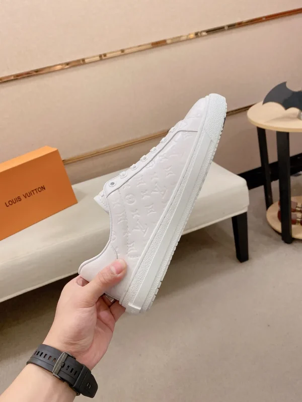 Louis Vuitton Luxembourg Men's White Leather Sneaker