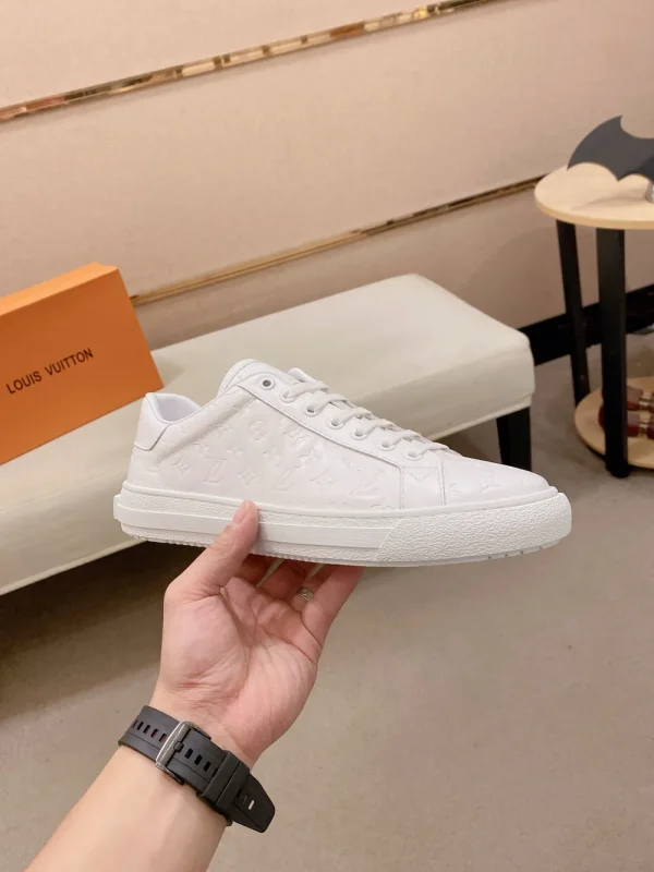 Louis Vuitton Luxembourg Men's White Leather Sneaker