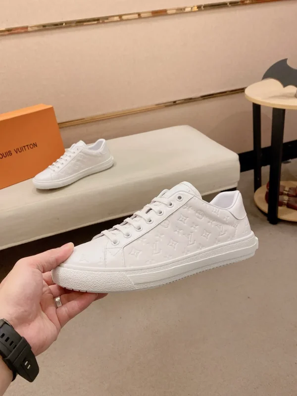 Louis Vuitton Luxembourg Men's White Leather Sneaker