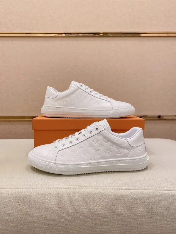 Louis Vuitton Luxembourg Men's White Leather Sneaker