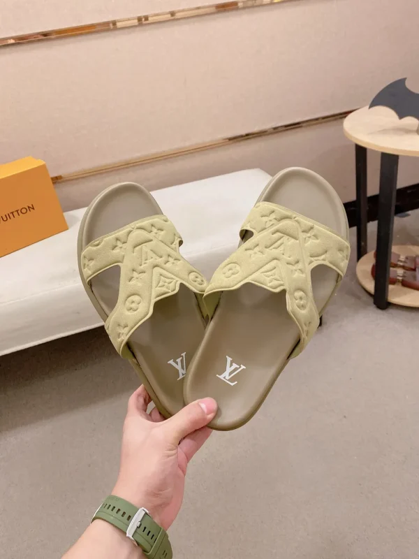 Louis Vuitton LV Oasis Mule Men's Beige Slide
