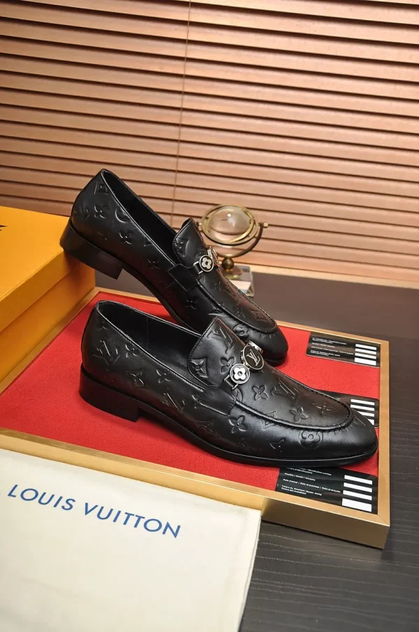 louis-vuitton-major-loafer-black-leather-side-view-2-1 Louis Vuitton Major Loafer Men's Black Leather