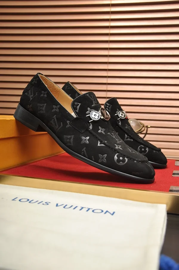 Louis Vuitton Major Loafer Men's Black Leather