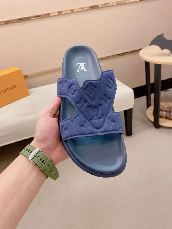louis-vuitton-oasis-mule-black-leather-slide-front-view-2 Louis Vuitton Oasis Mule Black Leather Slide - Comfort Redef