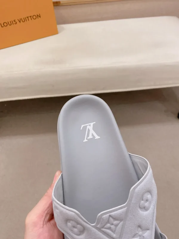 louis-vuitton-oasis-mule-mens-slide-comfort-inside-view Louis Vuitton Oasis Mule Men's White Slide Comfort