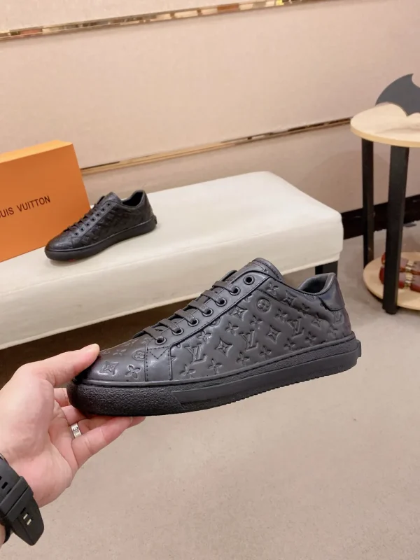 Louis Vuitton Rivoli Men's Black Leather Sneakers