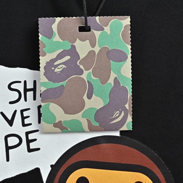 A BATHING APE® Baby Milo Graphic Relaxed Fit Tee- Black (3) A BATHING APE® Baby Milo Graphic Relaxed Fit Tee- Black