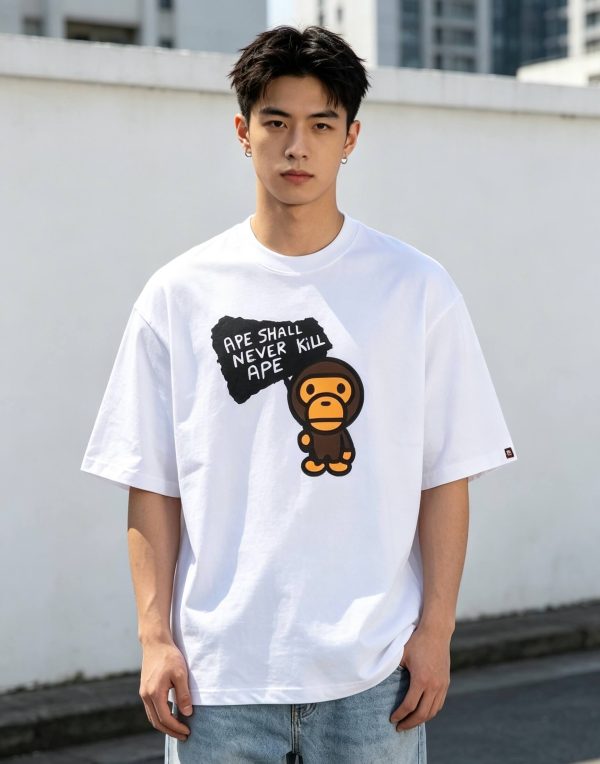 A BATHING APE® Baby Milo Graphic Relaxed Fit Tee- White