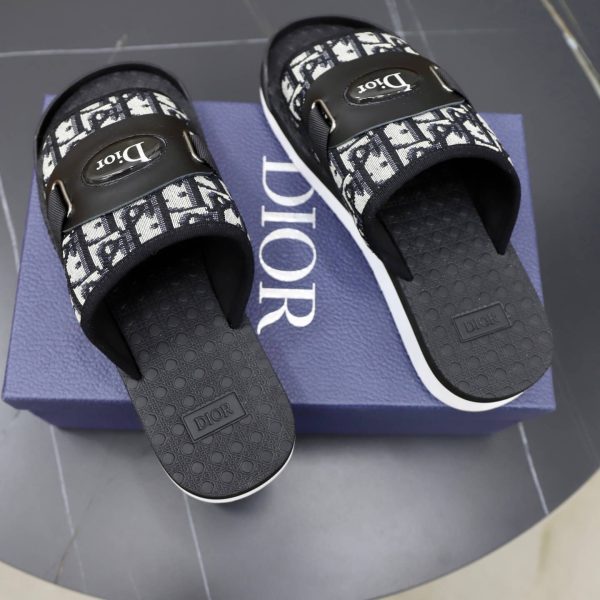 Dior Aqua Mule – Black & White Dior Oblique Jacquard Script Medallion