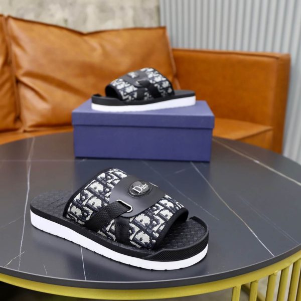 Dior Aqua Mule – Black & White Dior Oblique Jacquard Script Medallion