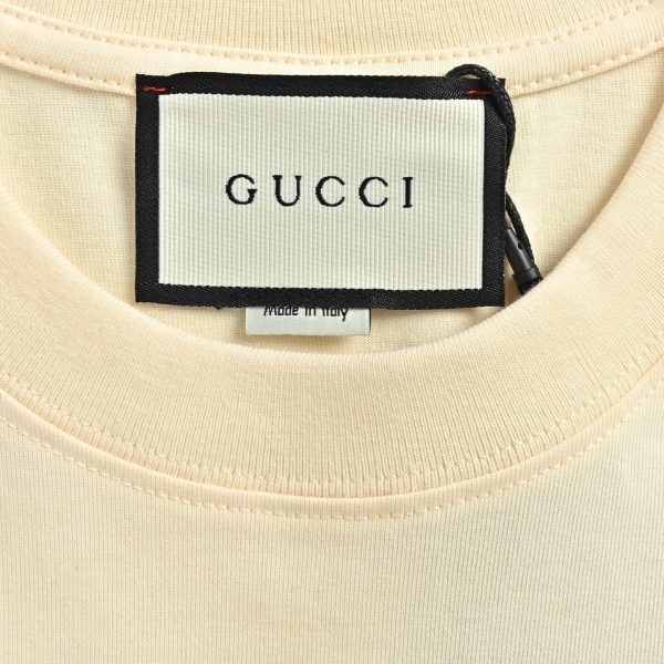 Gucci Black White Rabbit Phone Call Print T-Shirt- Beige