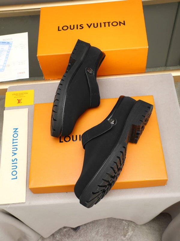 Louis Vuitton Matte Suede Lug-Sole Mule – Triple Black