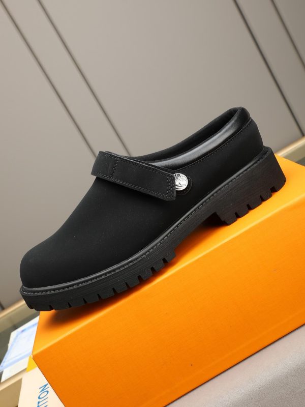 Louis Vuitton Matte Suede Lug-Sole Mule – Triple Black