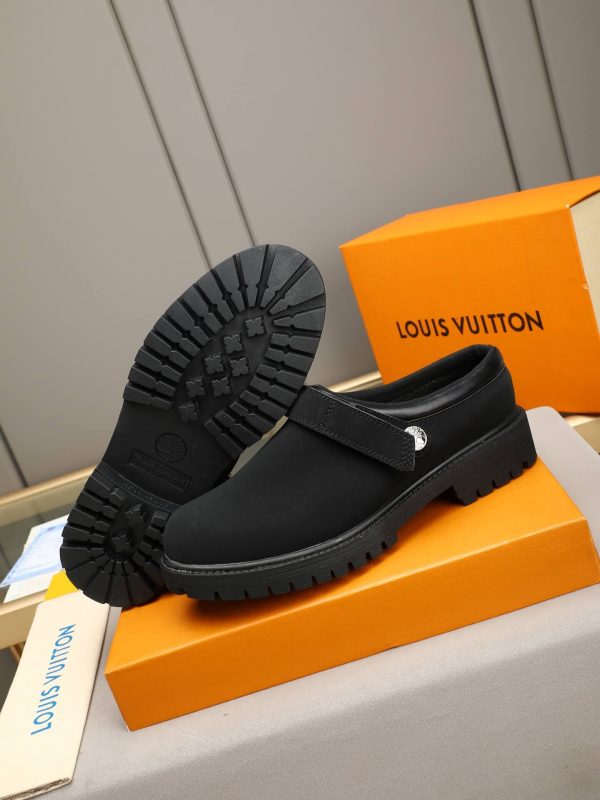 Louis Vuitton Matte Suede Lug-Sole Mule – Triple Black
