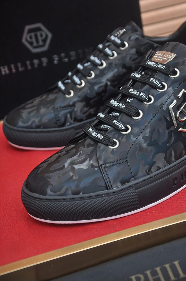 Philipp Plein Camouflage Hexagon Low-Top Sneaker – Black & Grey