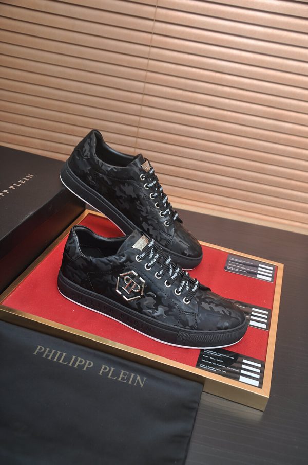 Philipp Plein Camouflage Hexagon Low-Top Sneaker – Black & Grey