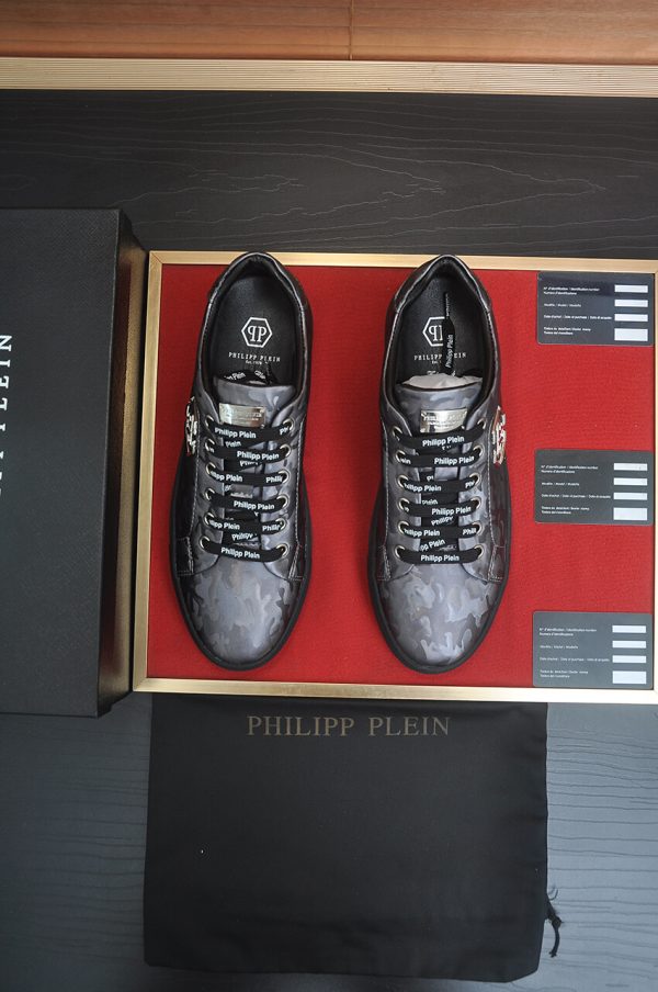 Philipp Plein Camouflage Hexagon Low-Top Sneaker – Grey & Black