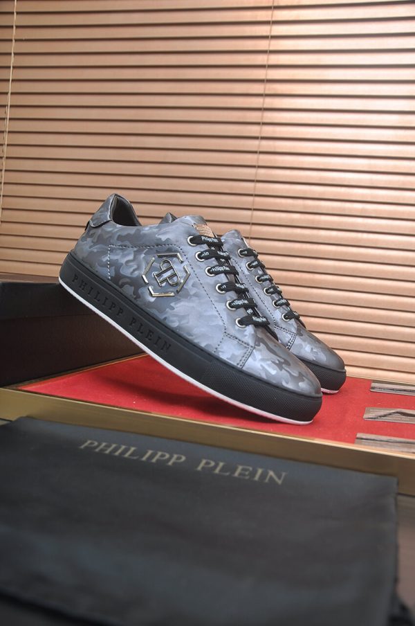 Philipp Plein Camouflage Hexagon Low-Top Sneaker – Grey & Black