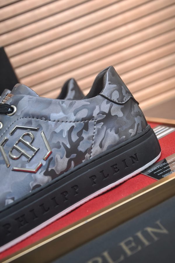 Philipp Plein Camouflage Hexagon Low-Top Sneaker – Grey & Black