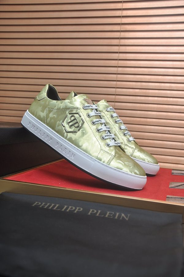 Philipp Plein Camouflage Hexagon Low-Top Sneaker – Olive Gold