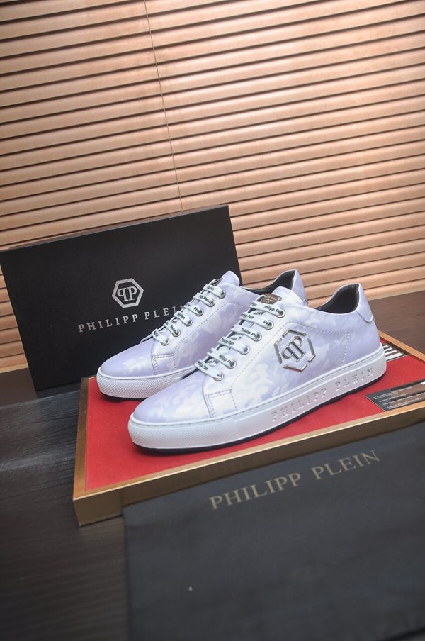 Philipp Plein Camouflage Hexagon Low-Top Sneaker – White & Light Grey