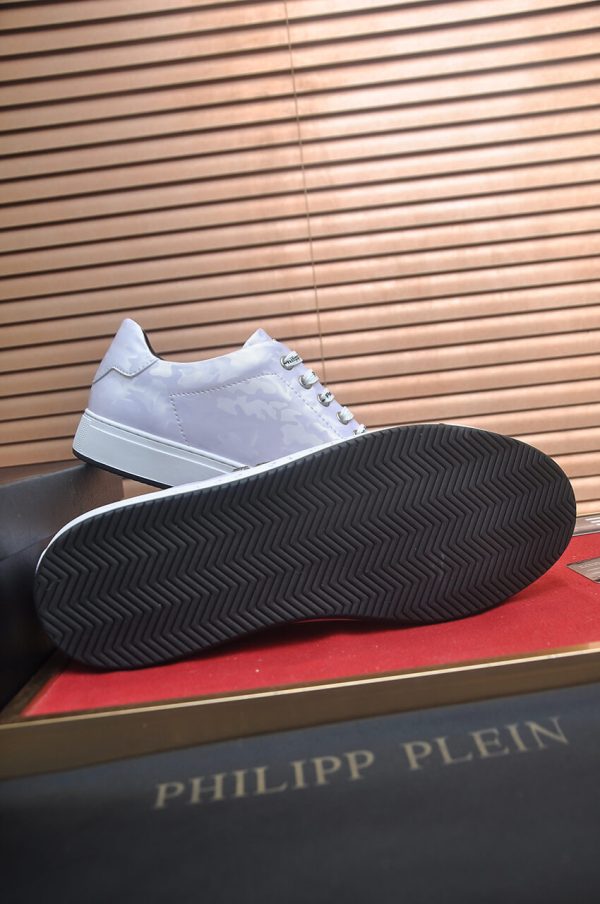 Philipp Plein Camouflage Hexagon Low-Top Sneaker – White & Light Grey